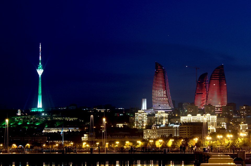 Thủ đô Baku là điểm đến du lịch hấp dẫn của Azerbaijan